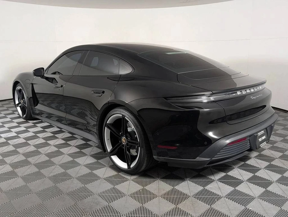 2024 Porsche Taycan 4S - Image 3 of 4