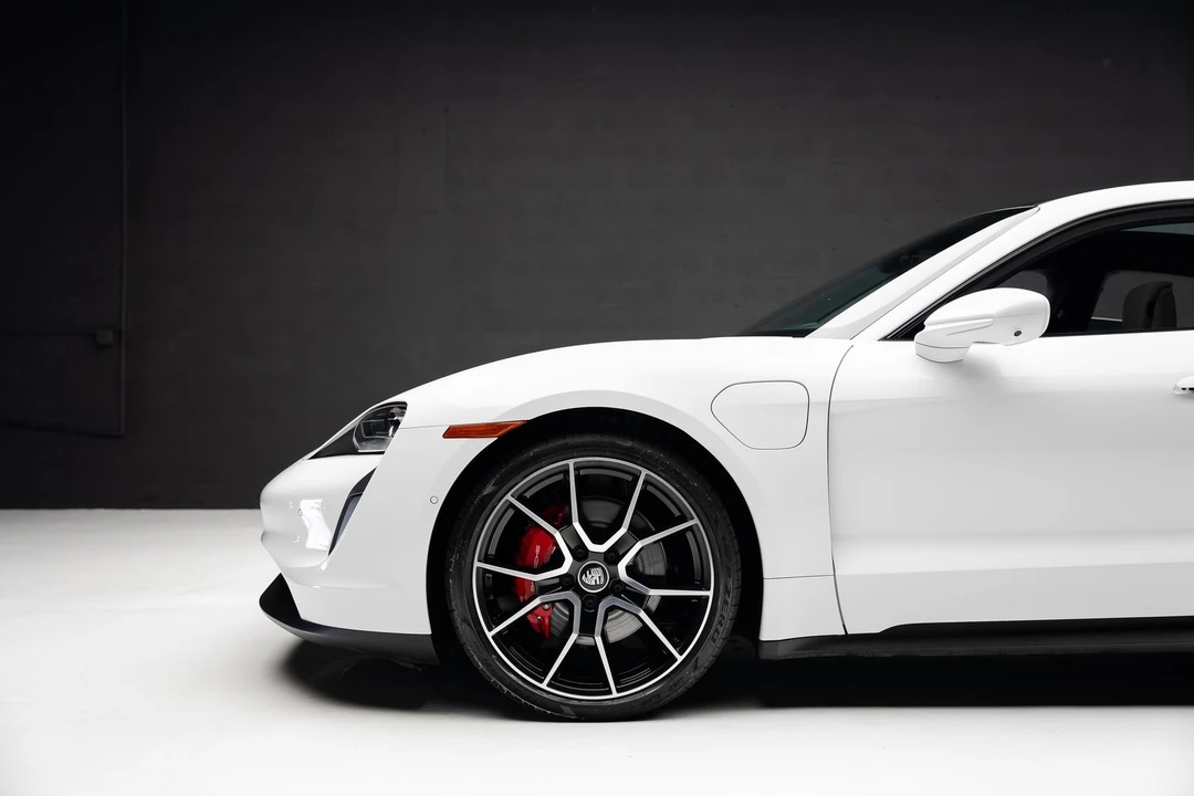 2024 Porsche Taycan 4S - Image 18 of 21
