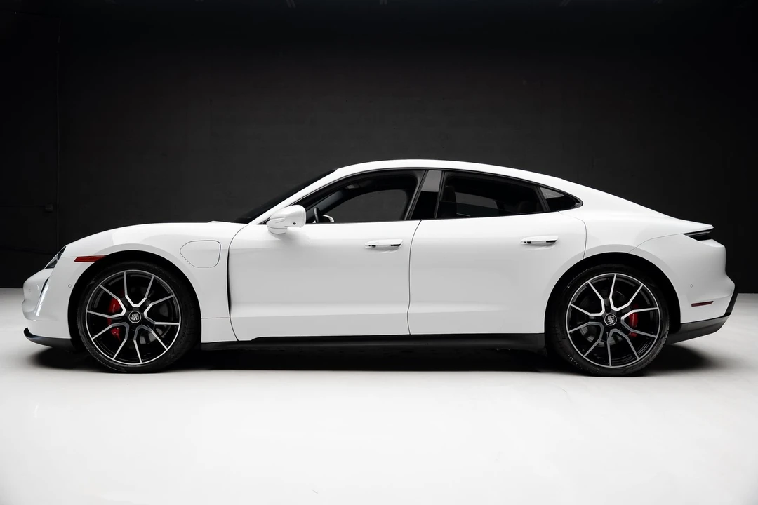 2024 Porsche Taycan 4S - Image 17 of 21
