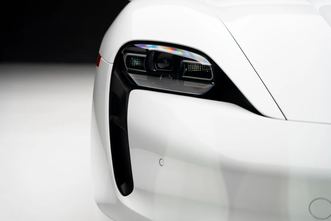 2024 Porsche Taycan 4S - Image 9 of 12