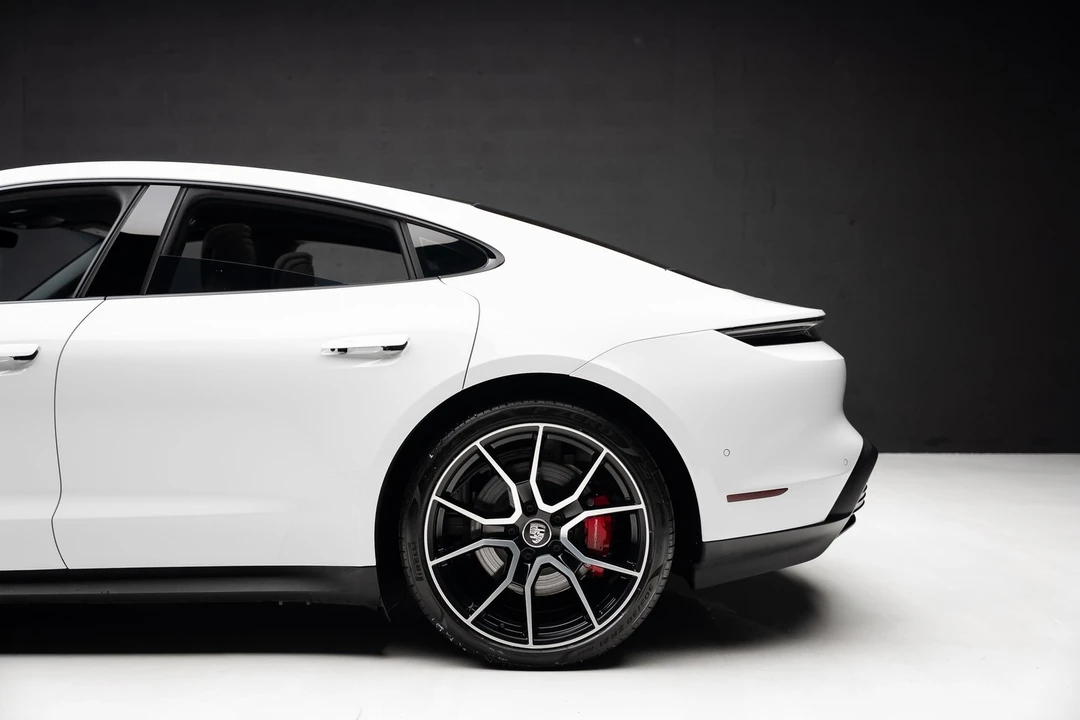 2024 Porsche Taycan 4S - Image 20 of 21