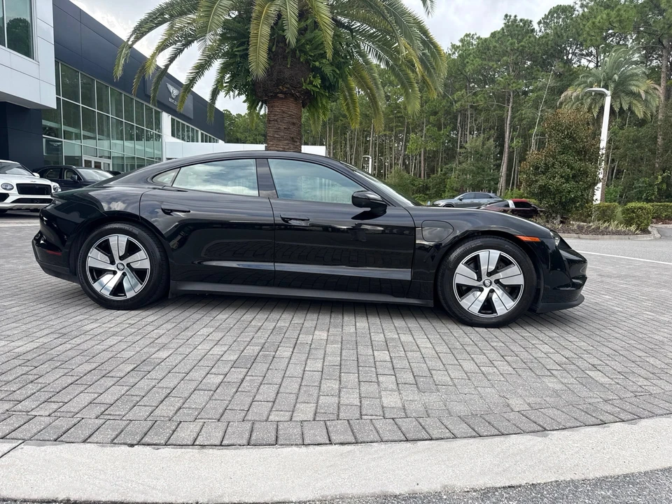 2024 Porsche Taycan - Image 5 of 6