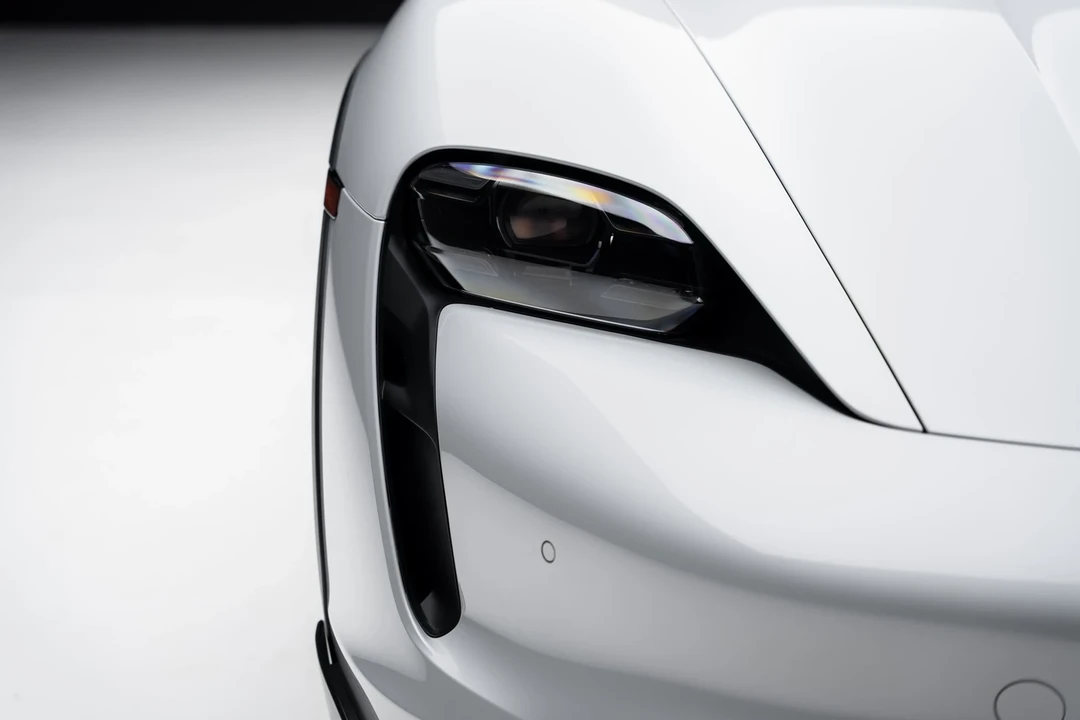 2024 Porsche Taycan Turbo - Image 8 of 12