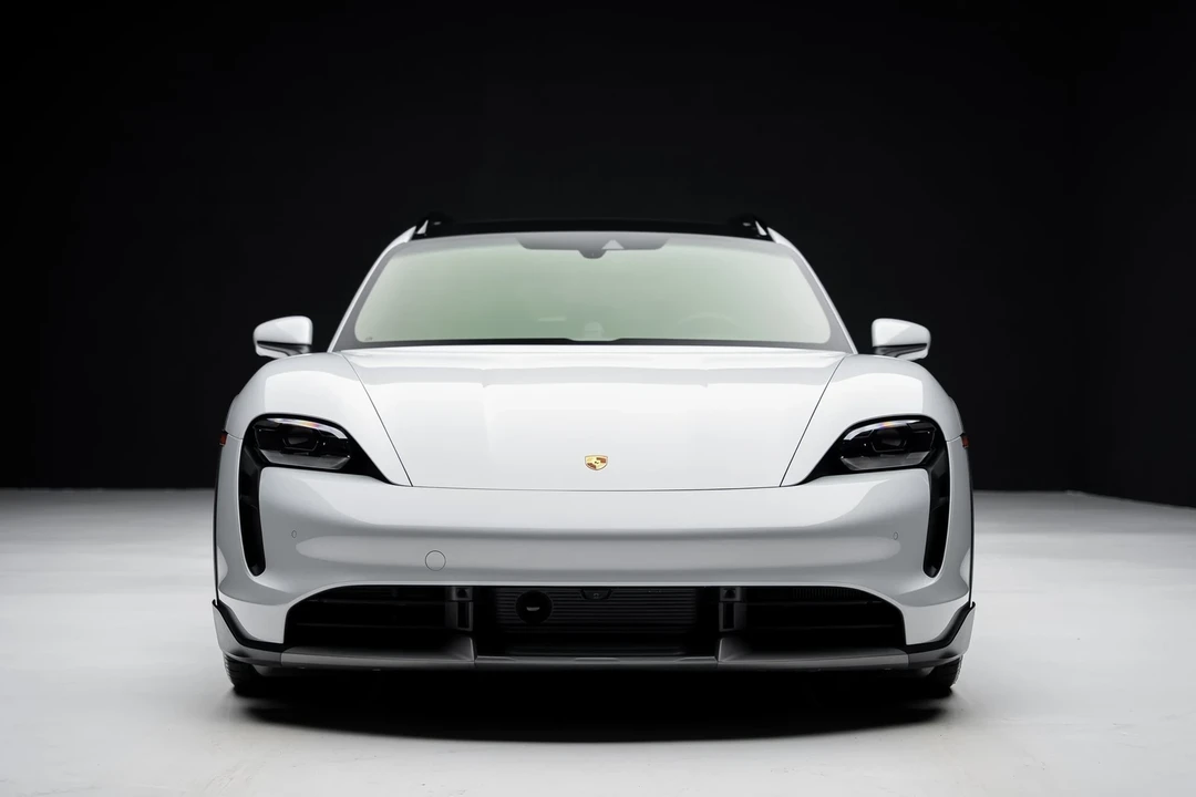2024 Porsche Taycan Turbo - Image 7 of 12