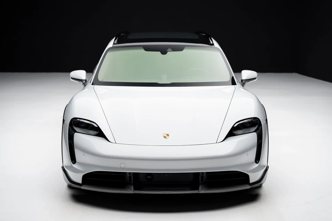 2024 Porsche Taycan Turbo - Image 5 of 12