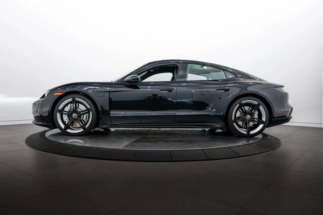 2024 Porsche Taycan GTS - Image 2 of 5