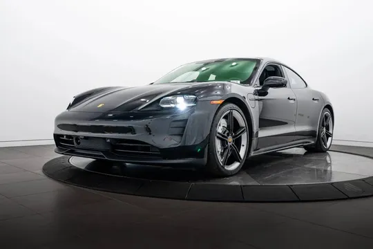 2024 Porsche Taycan GTS