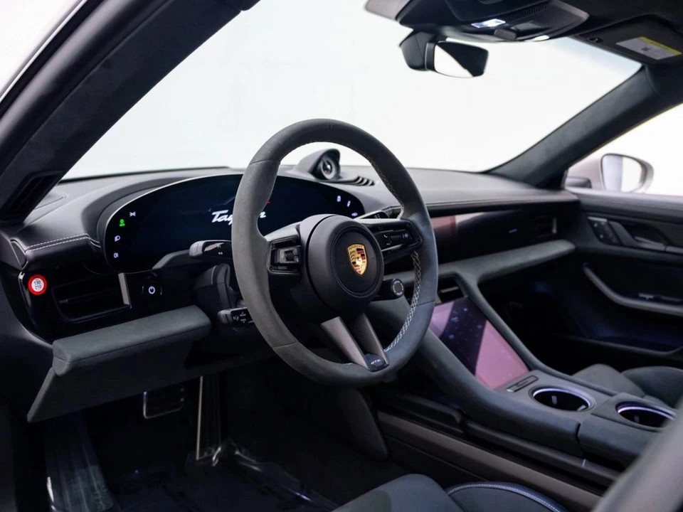 2024 Porsche Taycan GTS - Image 4 of 5