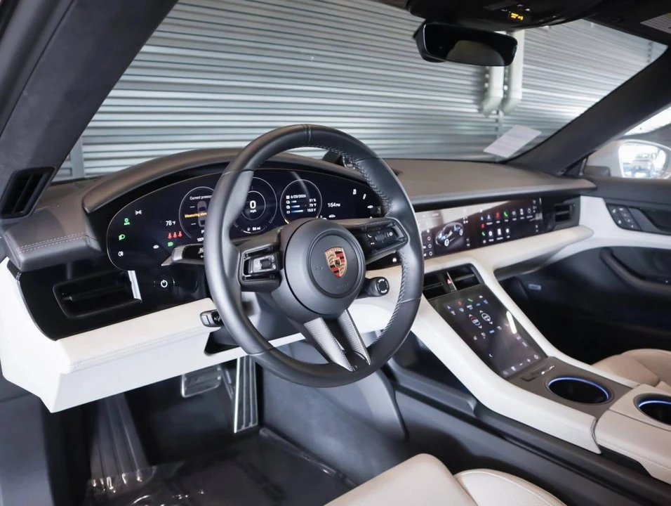 2024 Porsche Taycan GTS - Image 4 of 5
