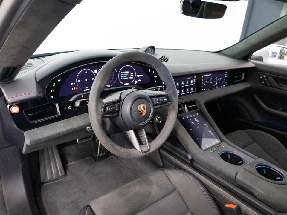 2024 Porsche Taycan GTS - Image 4 of 5