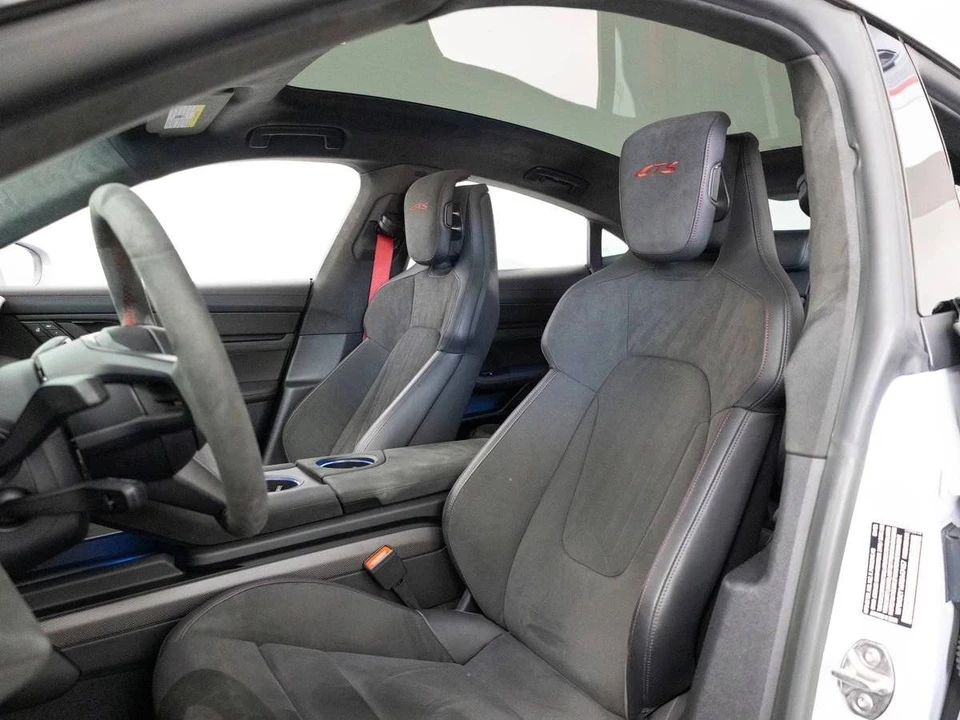 2024 Porsche Taycan GTS - Image 5 of 5