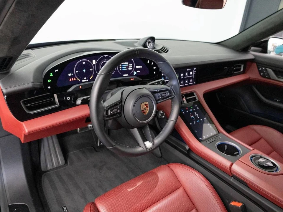 2024 Porsche Taycan GTS - Image 4 of 5