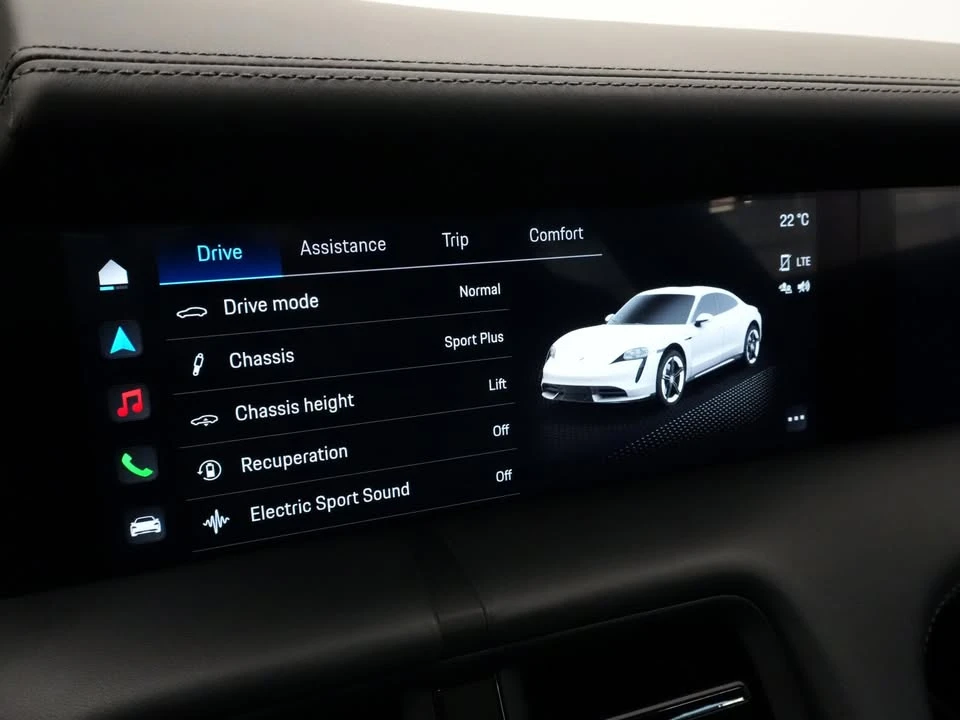 2024 Porsche Taycan GTS - Image 10 of 20
