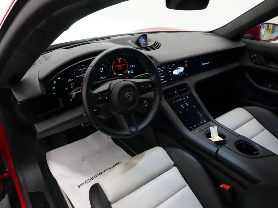 2024 Porsche Taycan GTS - Image 9 of 20