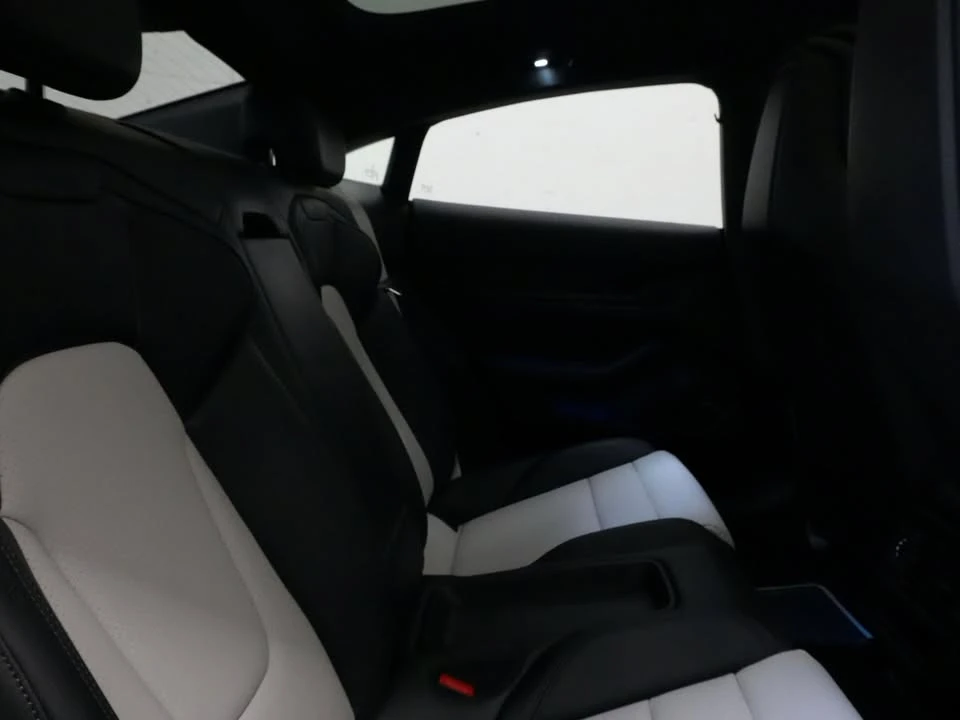 2024 Porsche Taycan GTS - Image 19 of 20