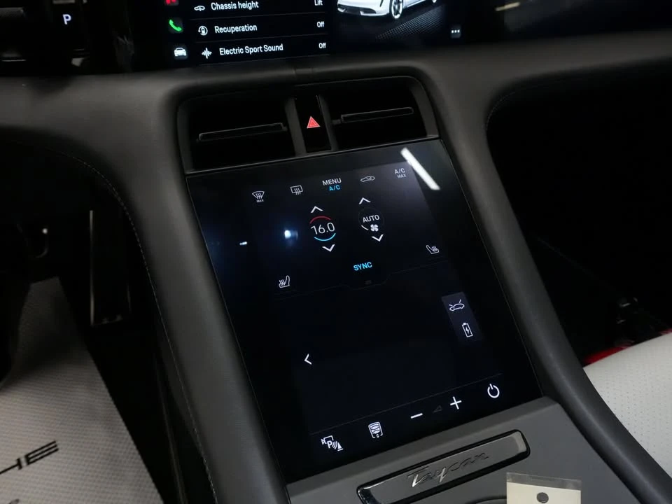 2024 Porsche Taycan GTS - Image 11 of 20