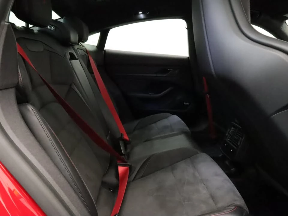 2024 Porsche Taycan GTS - Image 16 of 20