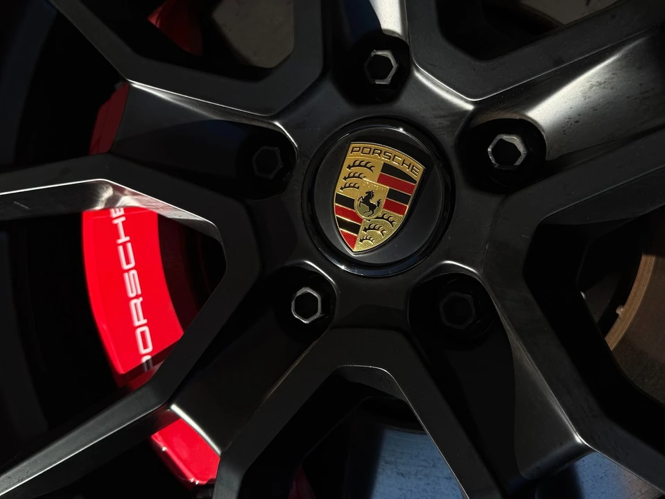2024 Porsche Taycan GTS - Image 18 of 21