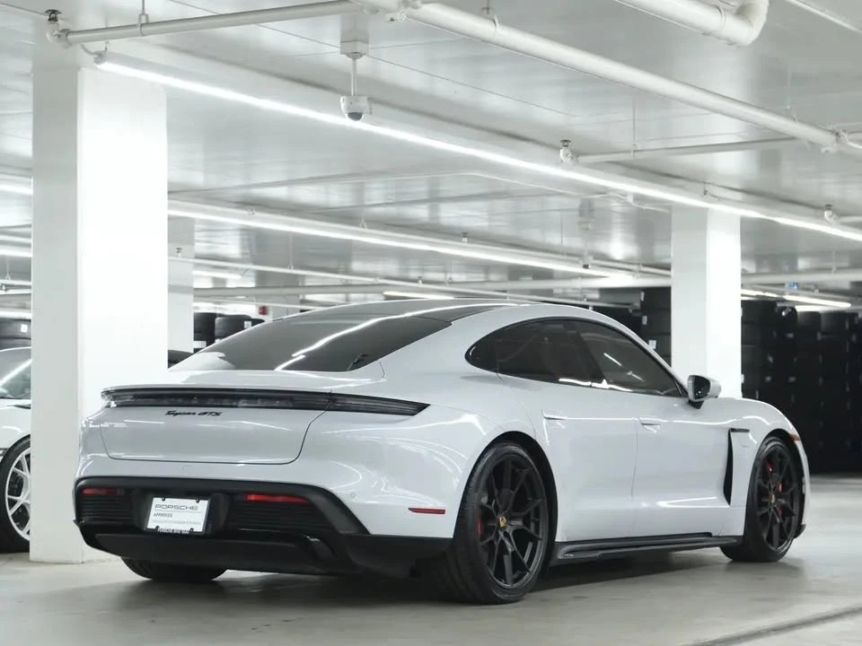 2024 Porsche Taycan GTS - Image 3 of 5