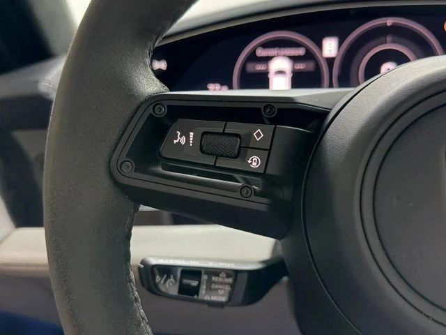 2024 Porsche Taycan GTS - Image 20 of 31
