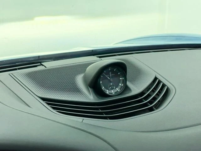 2024 Porsche Taycan GTS - Image 24 of 31