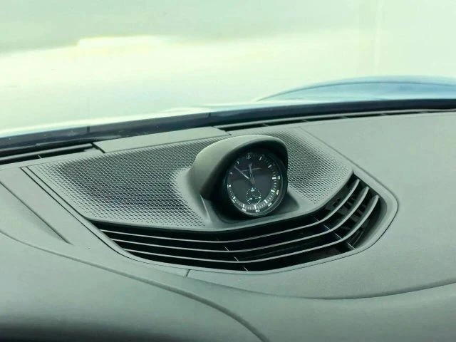 2024 Porsche Taycan GTS - Image 24 of 31