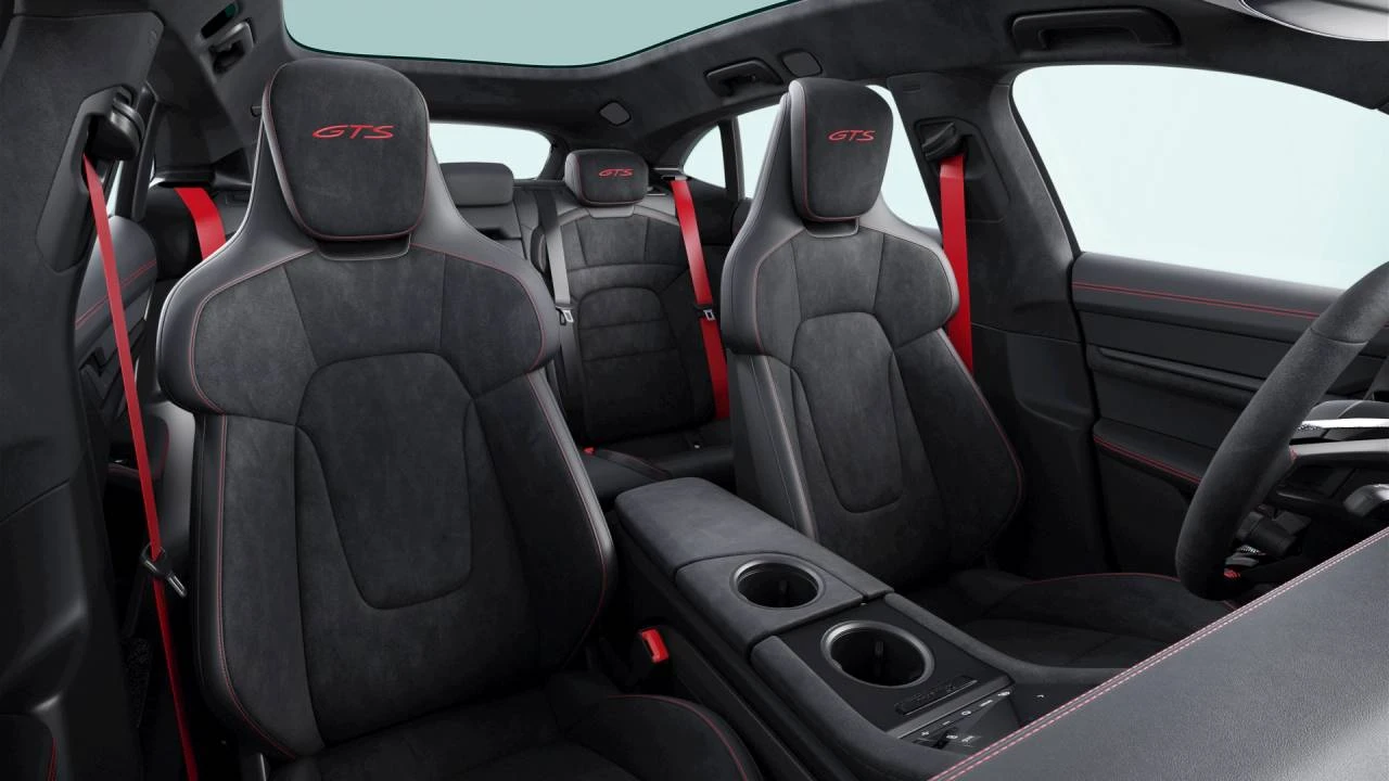 2024 Porsche Taycan GTS - Image 5 of 5