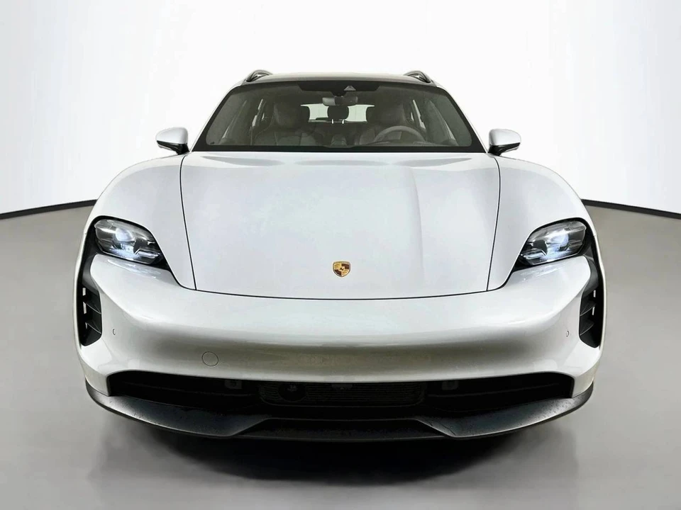 2024 Porsche Taycan Cross Turismo - Image 2 of 4