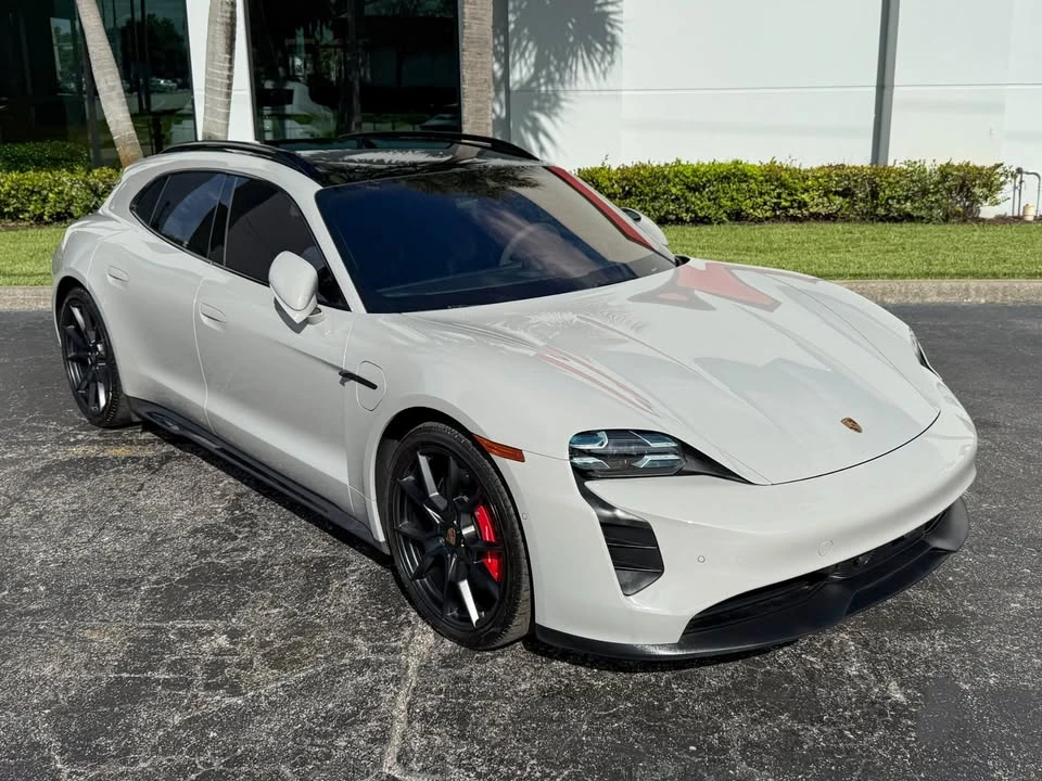 2024 Porsche Taycan GTS - Image 5 of 20