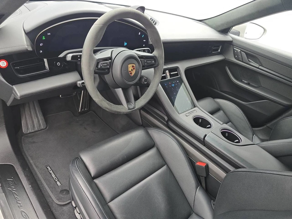 2024 Porsche Taycan GTS - Image 4 of 4