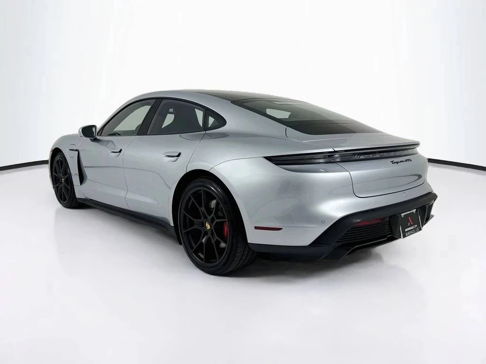 2024 Porsche Taycan GTS - Image 3 of 4
