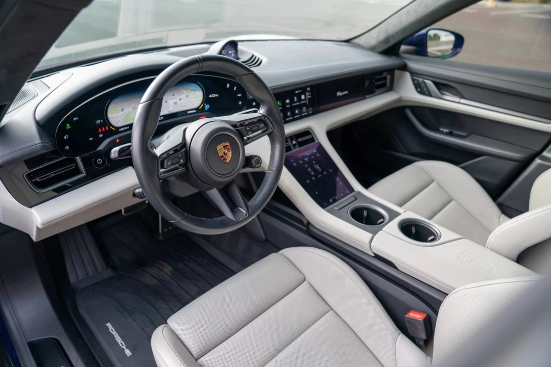 2024 Porsche Taycan GTS - Image 4 of 4