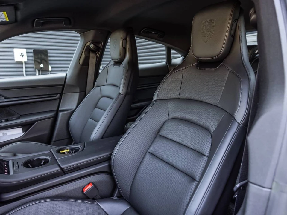 2024 Porsche Taycan - Image 5 of 5