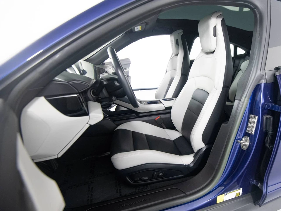 2024 Porsche Taycan - Image 5 of 5