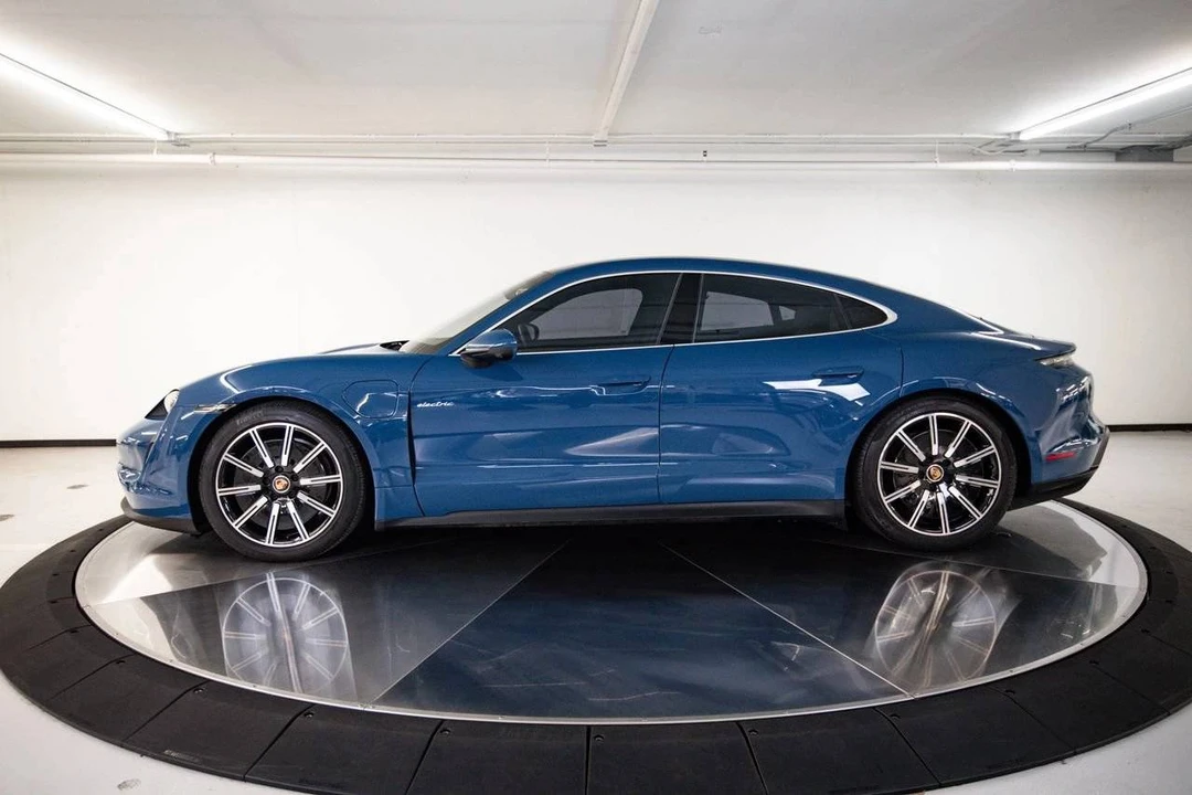 2024 Porsche Taycan - Image 2 of 5