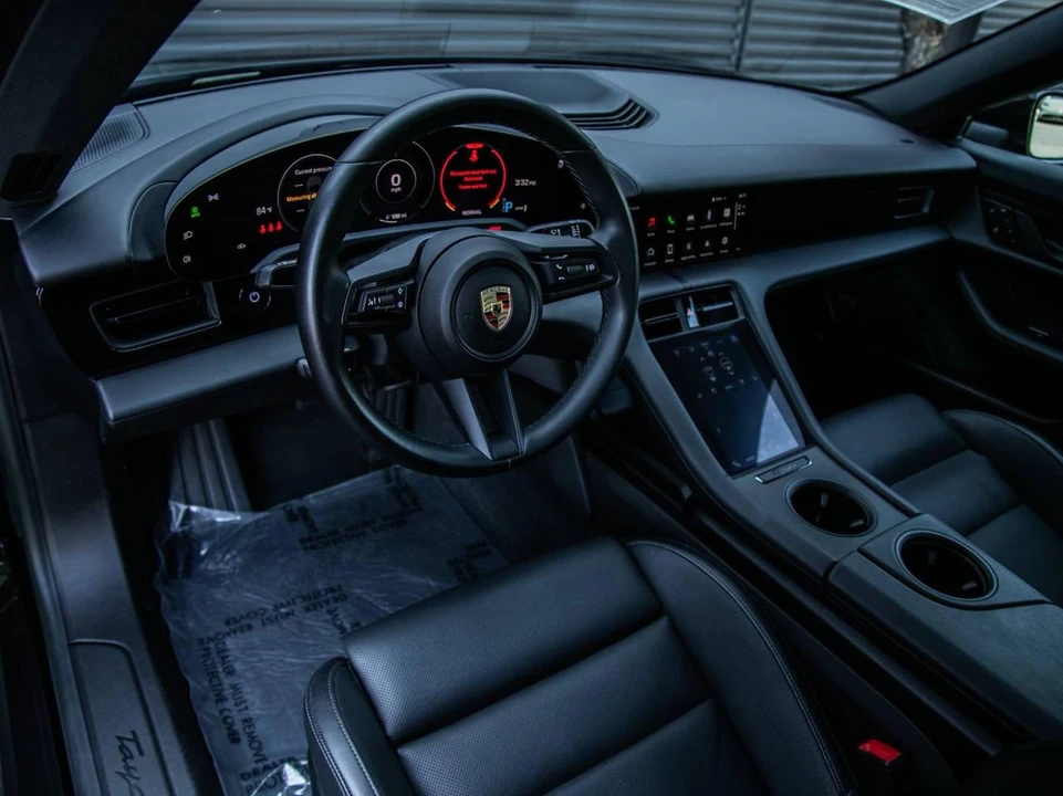 2024 Porsche Taycan - Image 4 of 5