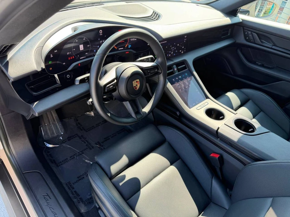 2024 Porsche Taycan - Image 4 of 5