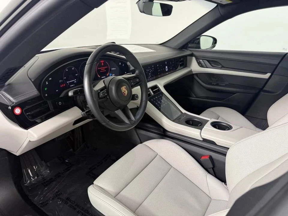 2024 Porsche Taycan - Image 4 of 5