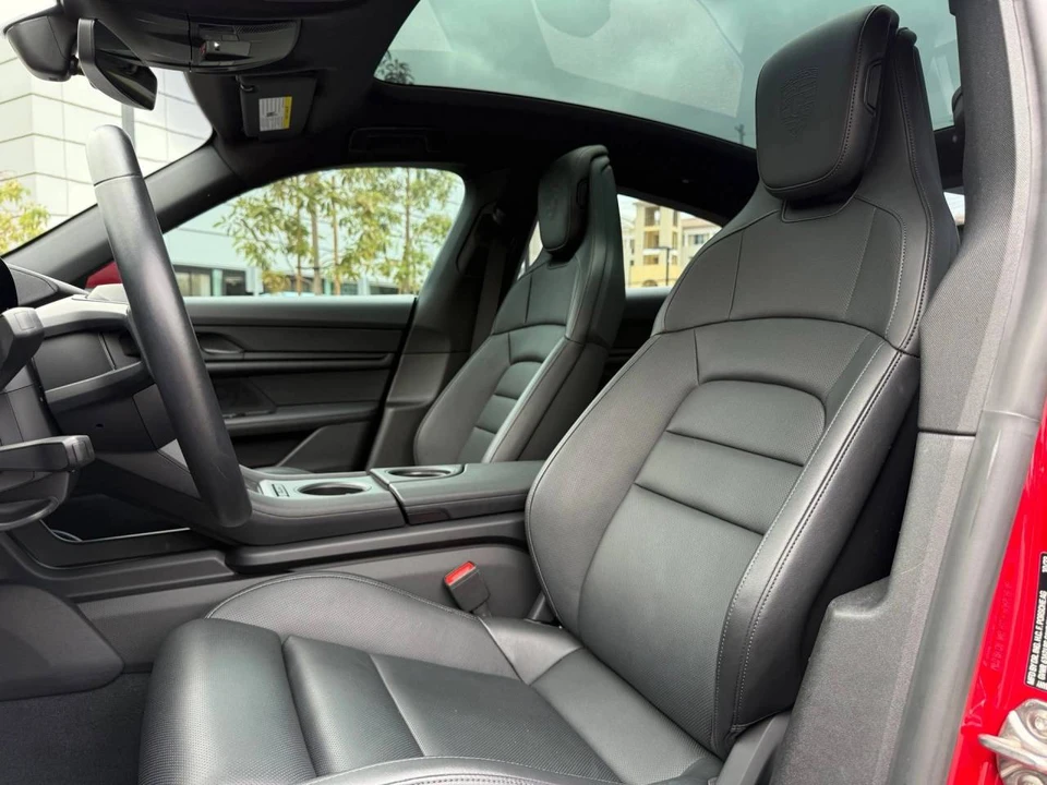 2024 Porsche Taycan - Image 5 of 5