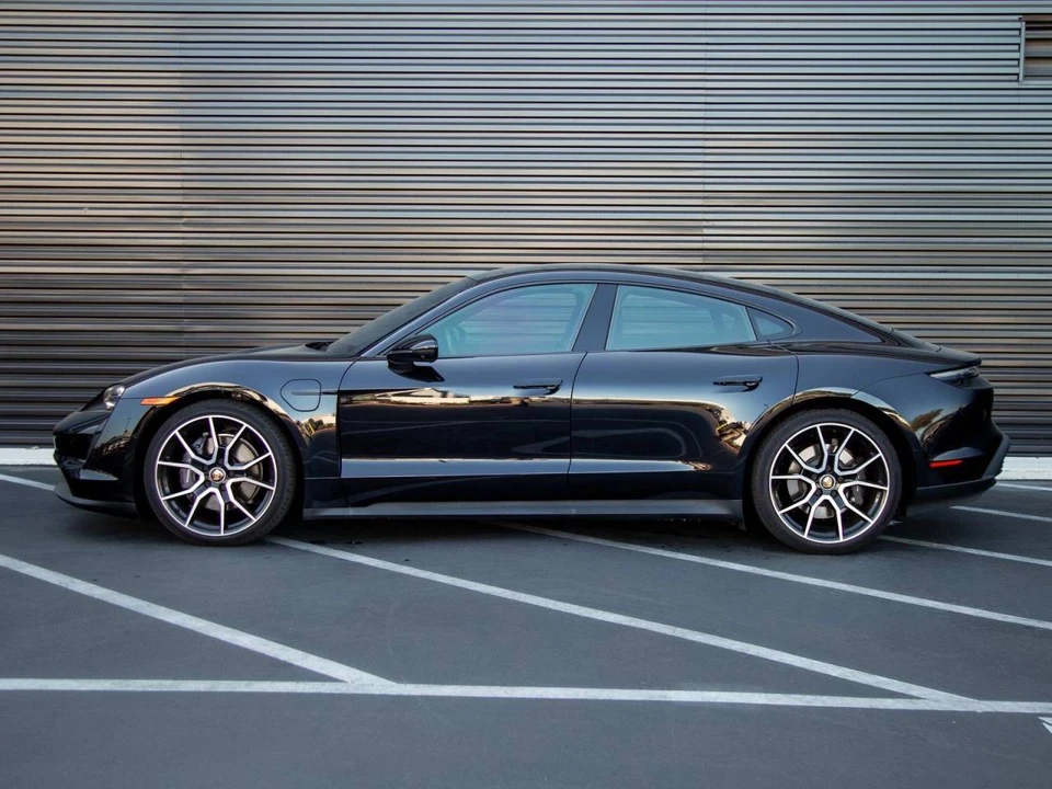 2024 Porsche Taycan - Image 2 of 5