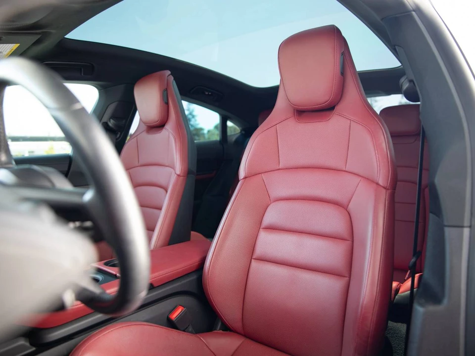 2024 Porsche Taycan - Image 5 of 5