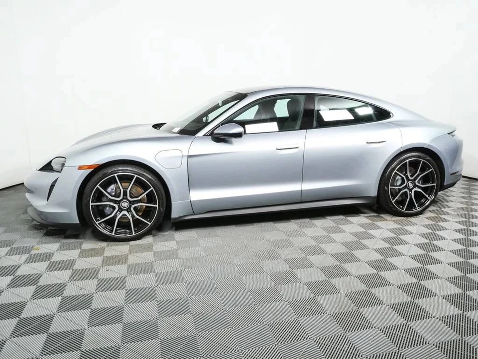 2024 Porsche Taycan - Image 2 of 5