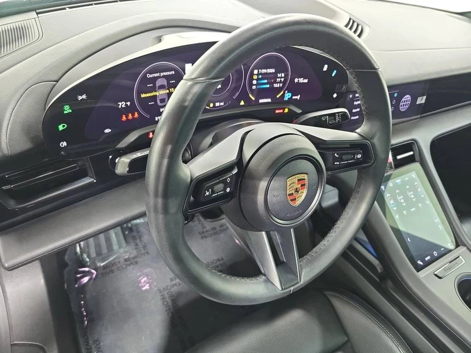 2024 Porsche Taycan - Image 4 of 5