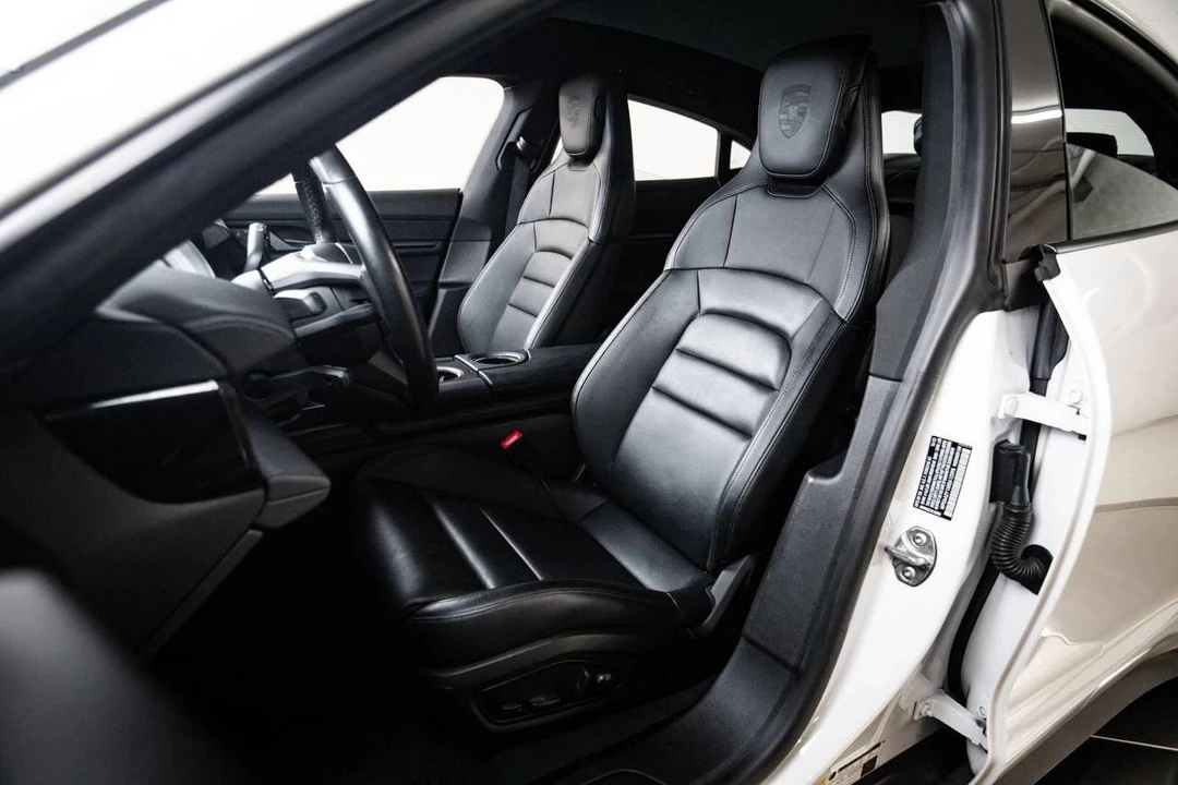 2024 Porsche Taycan - Image 5 of 5
