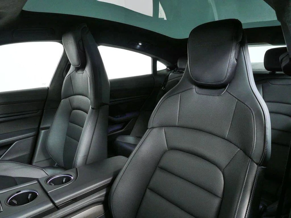 2024 Porsche Taycan Turbo - Image 5 of 5