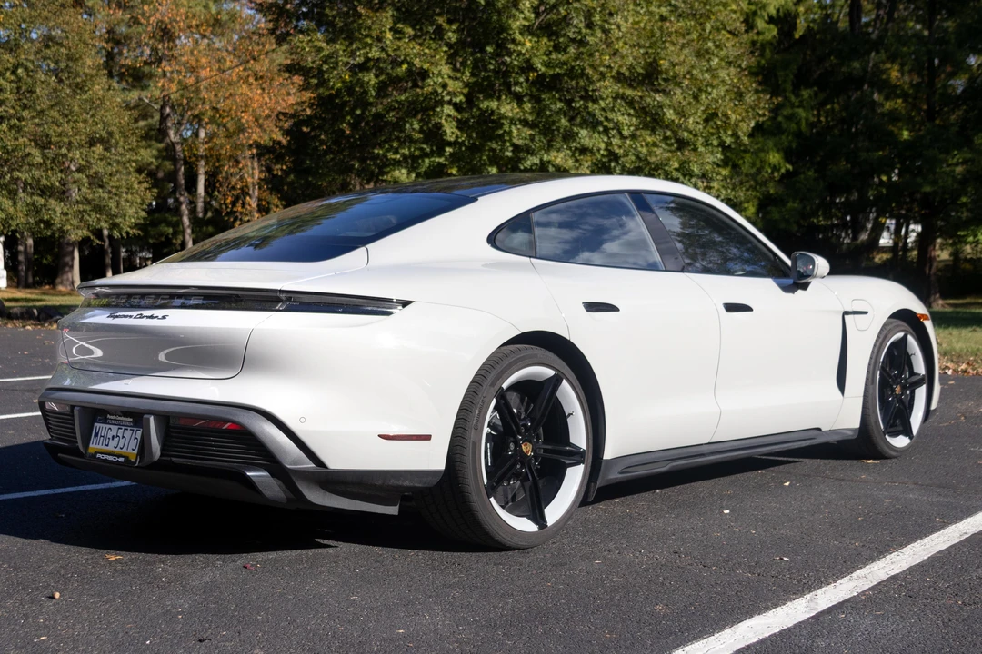 2024 Porsche Taycan Turbo S - Image 12 of 31