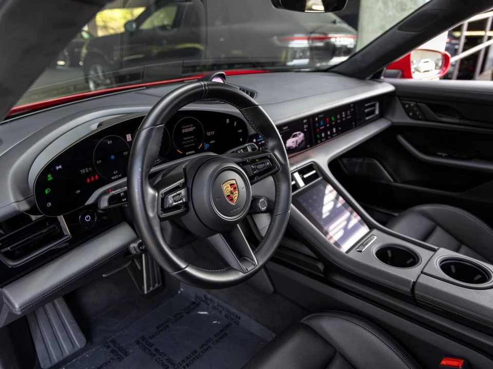 2024 Porsche Taycan Turbo - Image 4 of 4