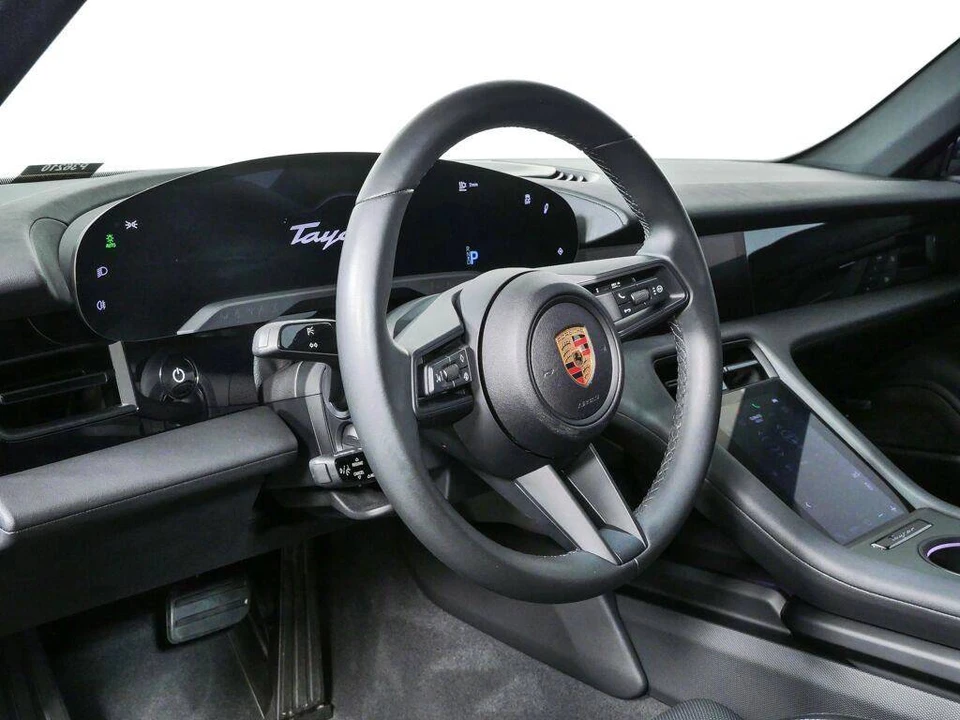 2024 Porsche Taycan - Image 4 of 4