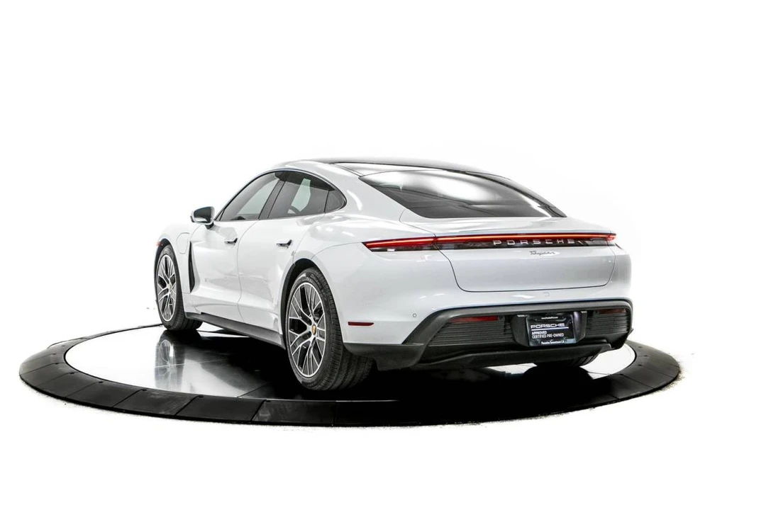 2024 Porsche Taycan - Image 3 of 4