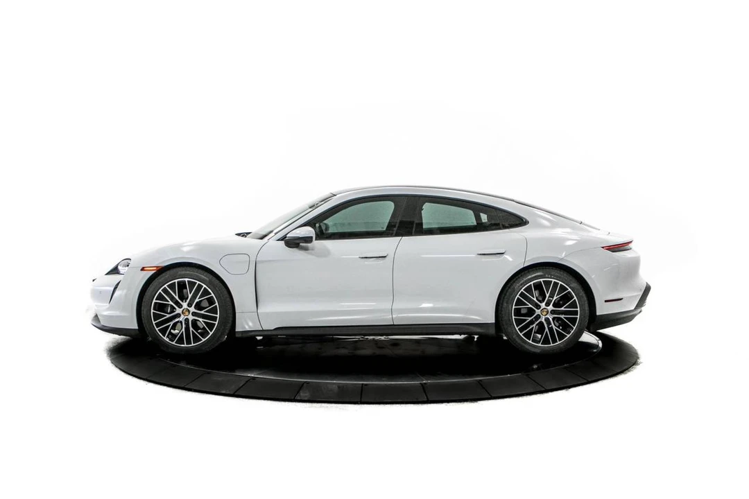 2024 Porsche Taycan - Image 2 of 4